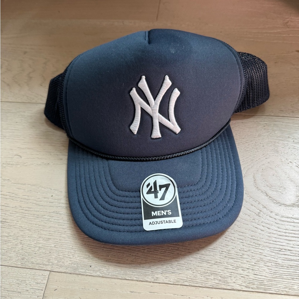 Trucker hat